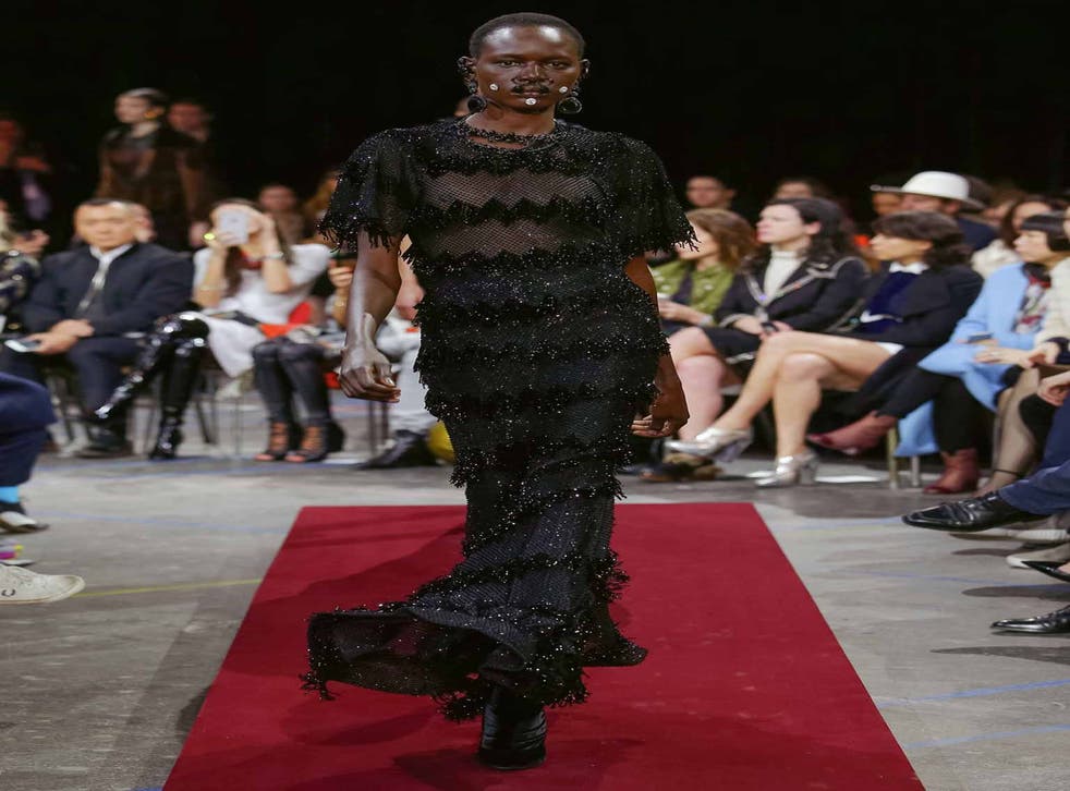 Givenchy: Black is the new black