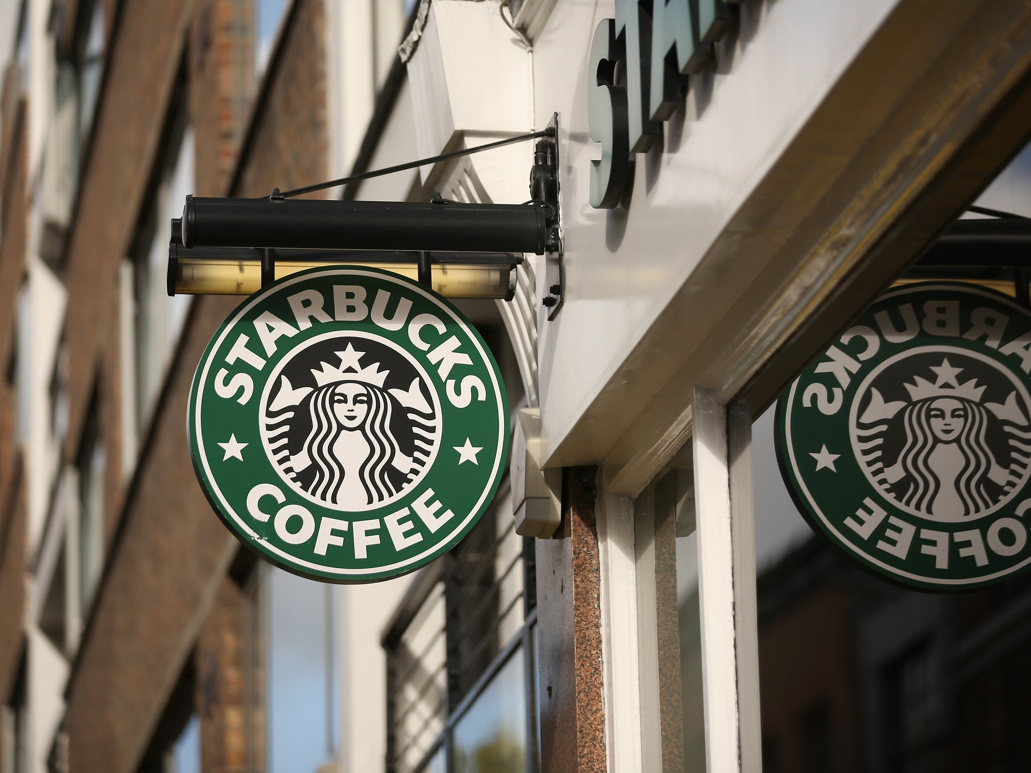 Starbucks customers in the UK can order coffee on their phone