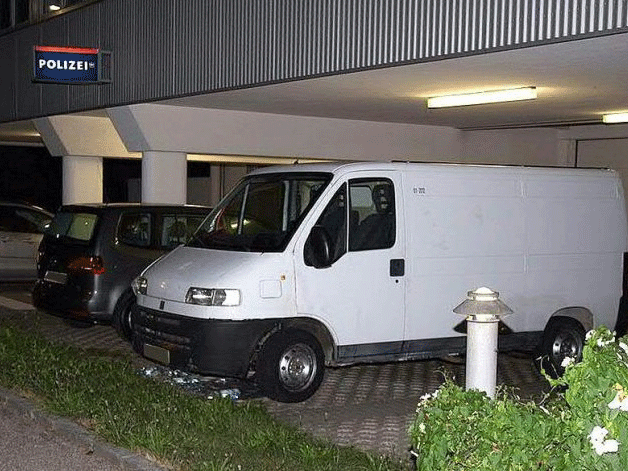 The vehicle in which three migrant children, aged between 5 and 6 were saved by Austrian Police