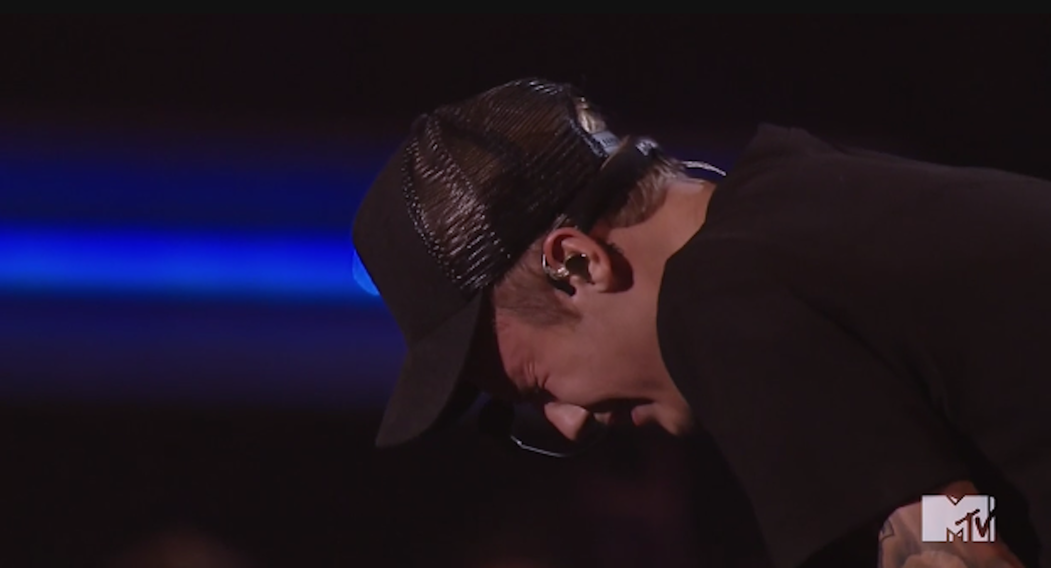 Justin Beiber sobbing.