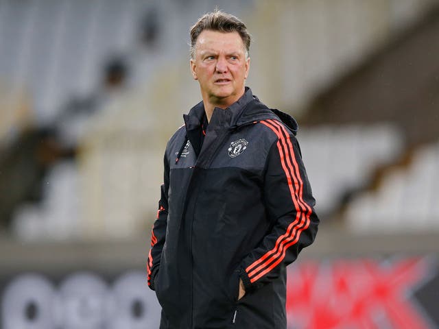 Louis van Gaal is a super-coach whose only concern should be winning games for United