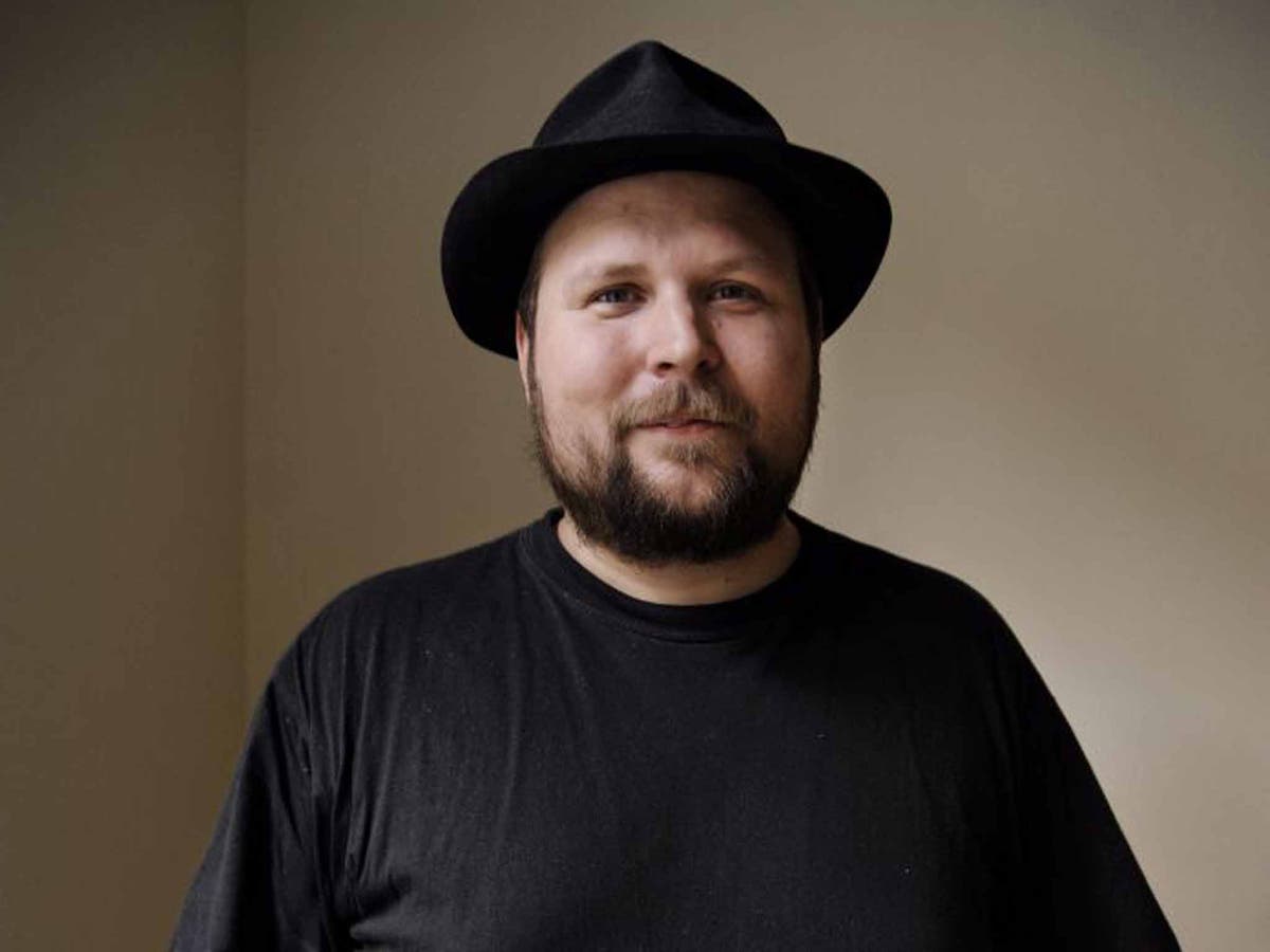 Minecraft Billionaire Markus Persson Hates Being a Billionaire - Vox