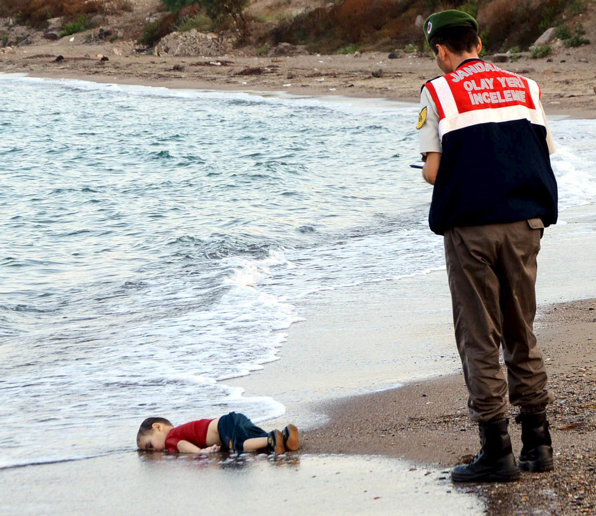 If these extraordinarily powerful images of a dead Syrian child