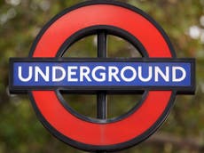 Man defends young girl from racist attack on tube