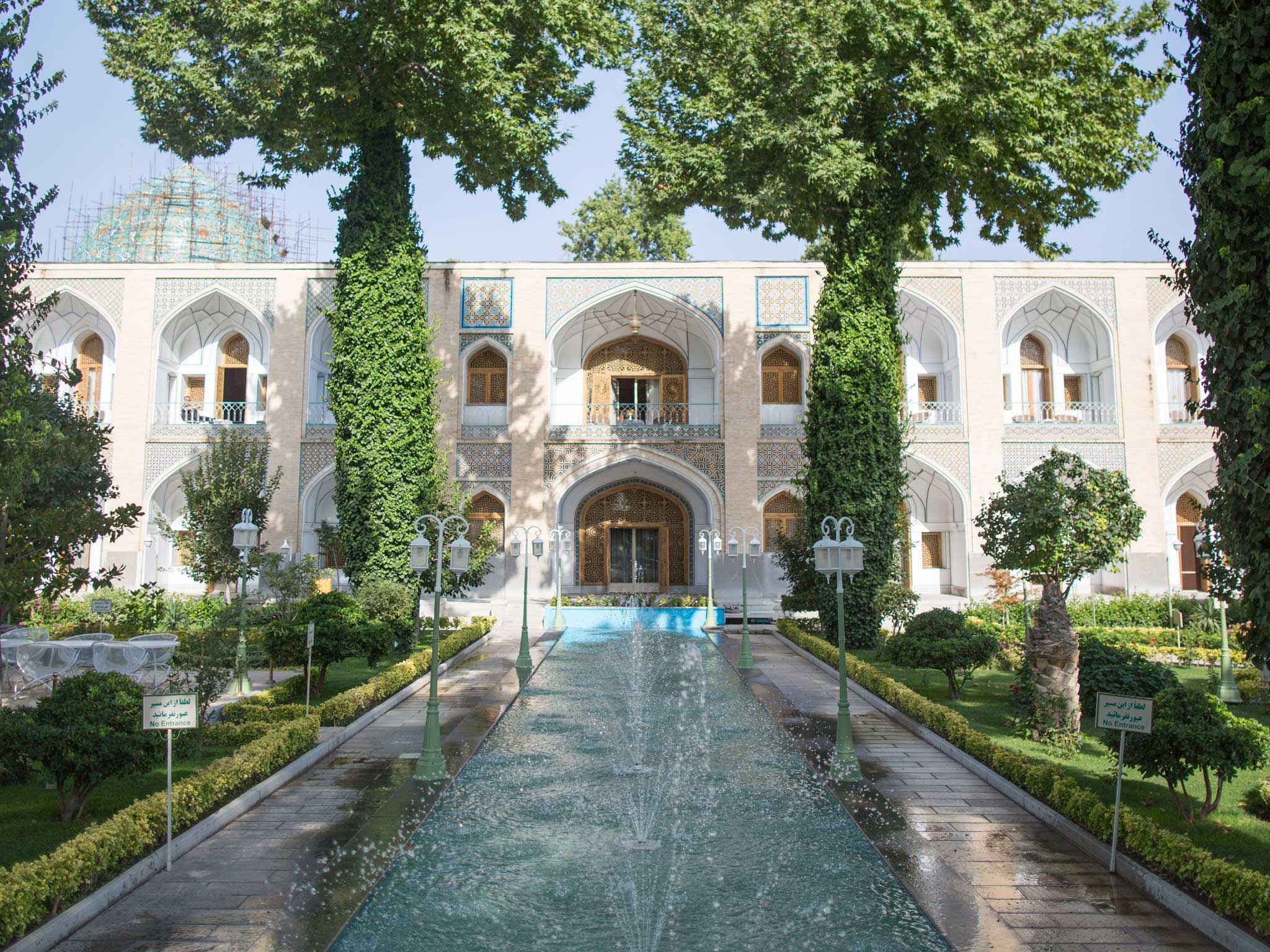 The famed Abbasi Hotel is considered a beautiful attraction in its own right for its atmosphere and gardens