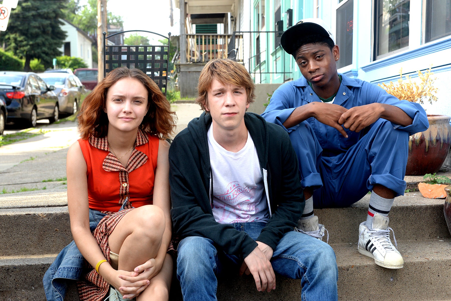 Rachel (Olivia Cooke), Greg (Thomas Mann), and Earl (RJ Cyler) in Me and Earl and the Dying Girl