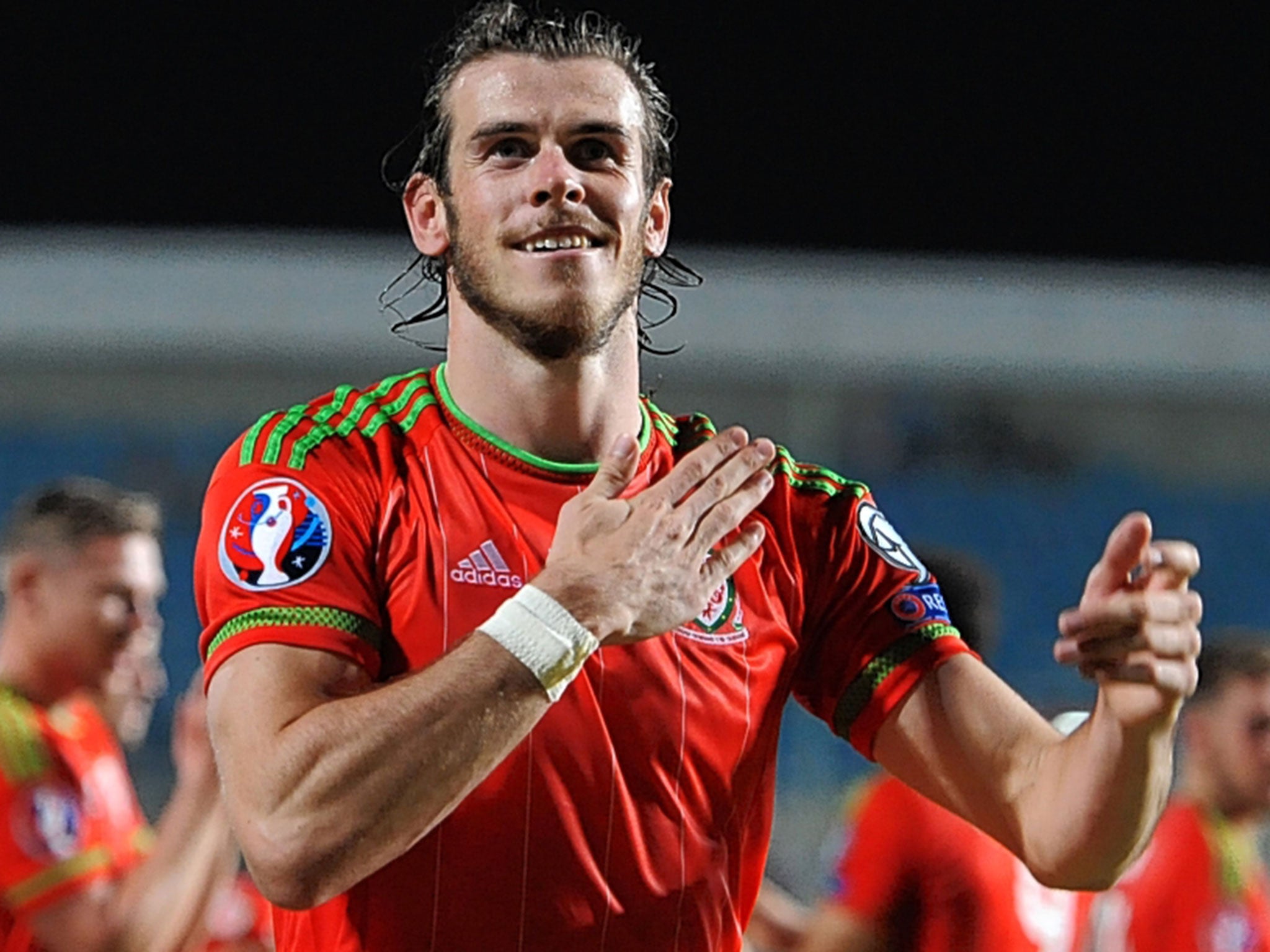 It would be nice if the mighty Gareth Bale and chums would throw their lot in with England