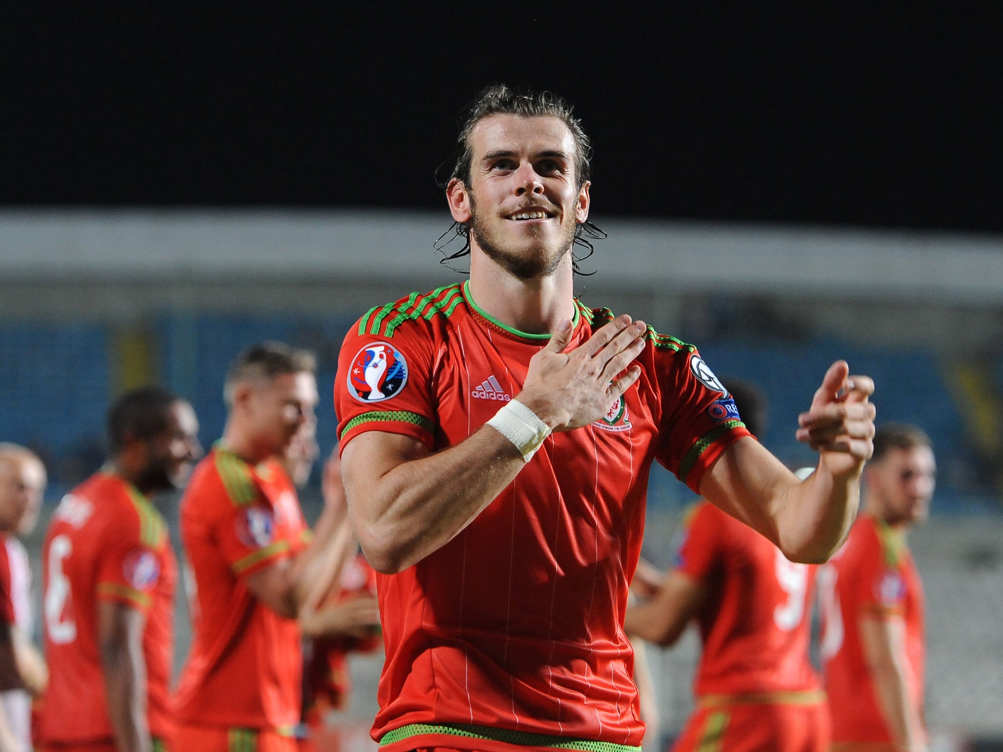 It would be nice if the mighty Gareth Bale and chums would throw their lot in with England