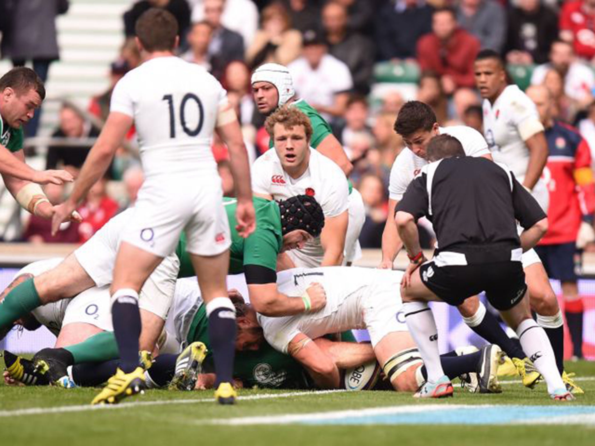 Paul O'Connell got a try back for the Irish early in the second-half