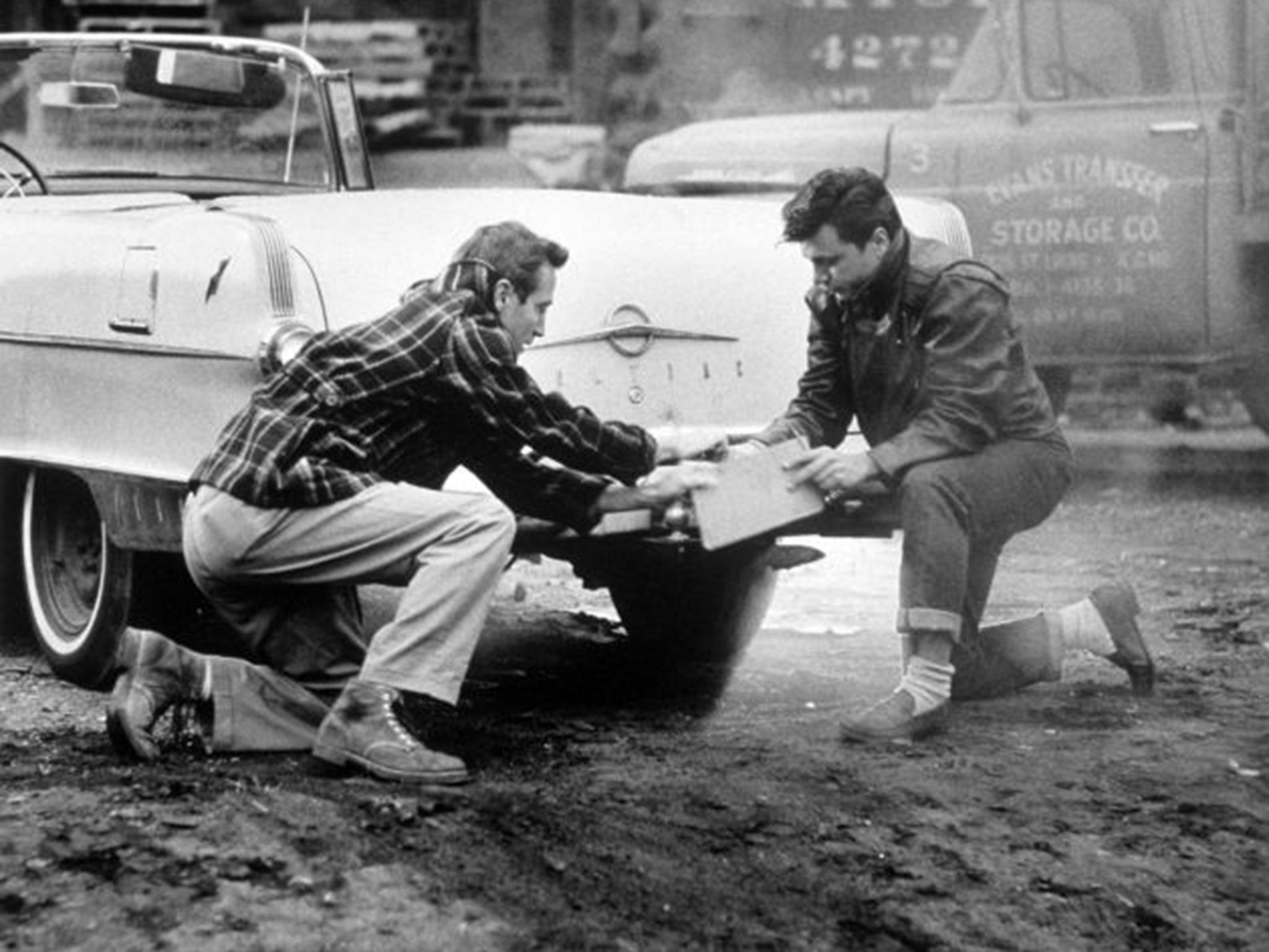 Robert Blake and Scott Wilson play the two drifters who massacre a Kansas farming family in 'In Cold Blood'