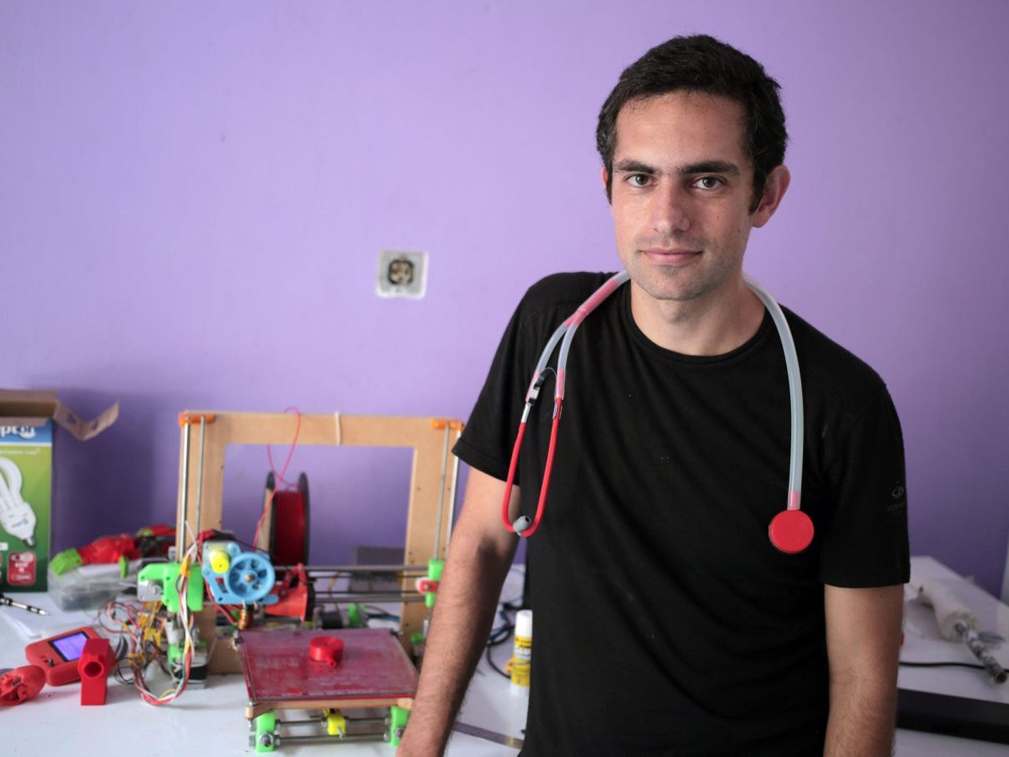Dr Loubani says the stethoscope that can be made by a 3-D printer for just $2.50.