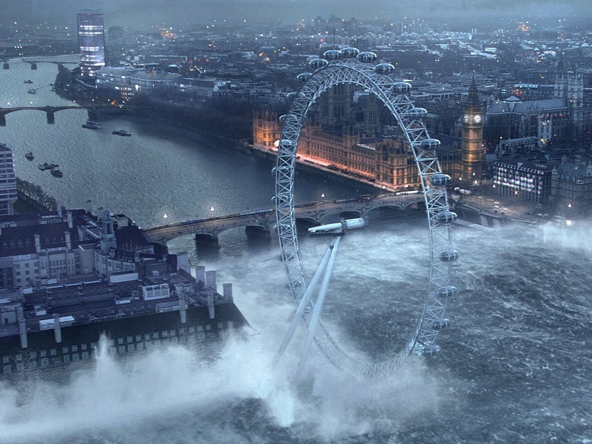 Лондон мог бы напоминать эту сцену из фильма «Потоп» 2007 года, если бы ледяной щит Антарктиды растаял.