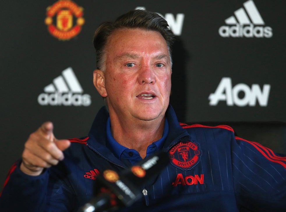 Manchester United vs Liverpool: Louis van Gaal insists 'I'm no dictator