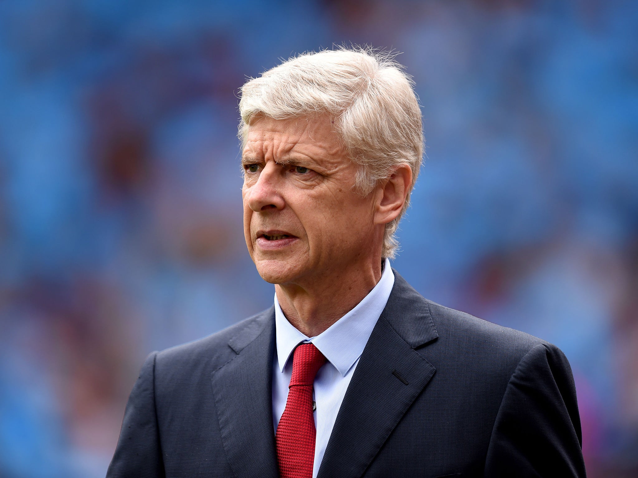 Arsène Wenger says European players do not relish physicality