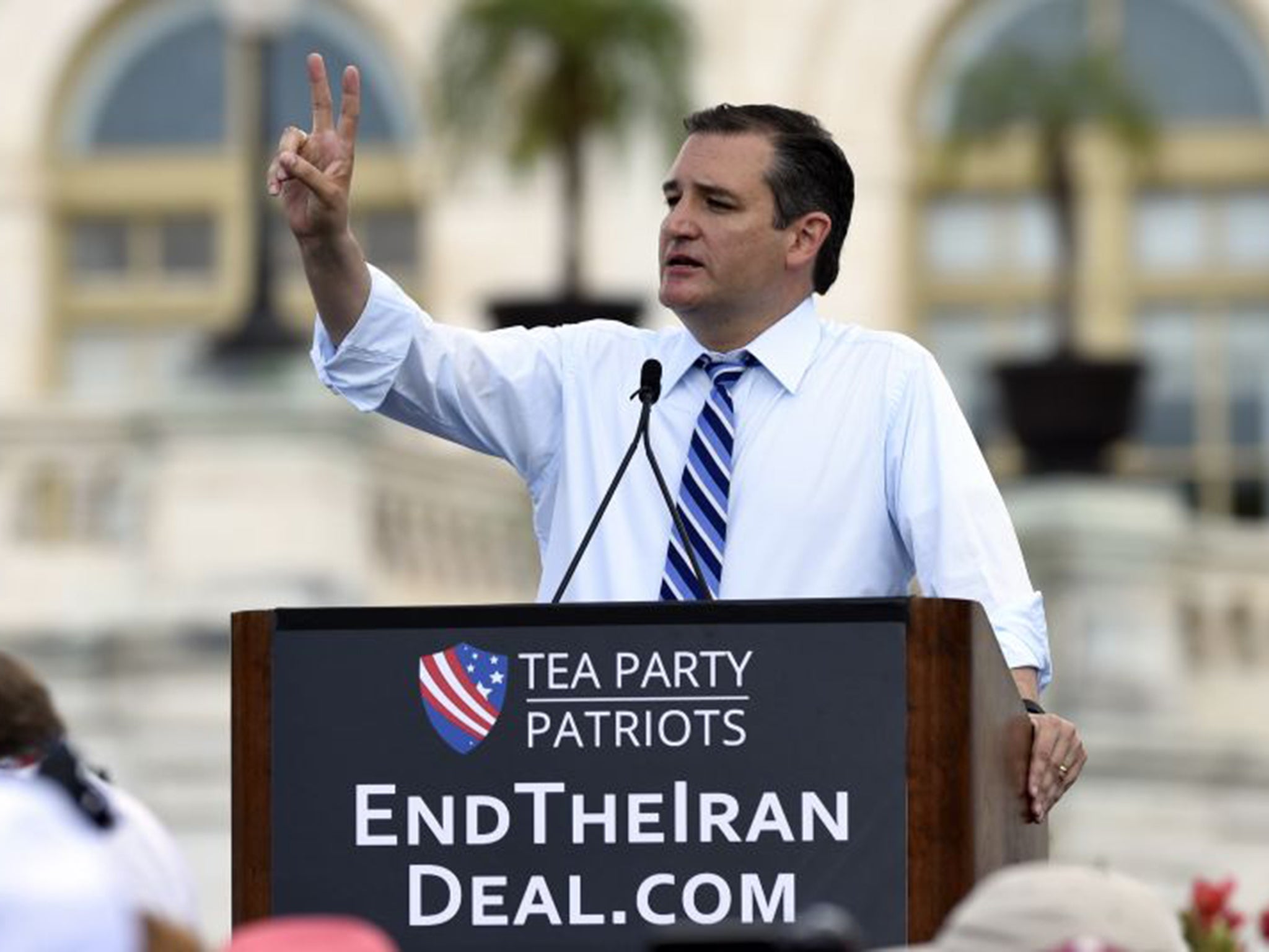 Republican presidential candidate Ted Cruz has received a $15m donation from Texan billionaire brothers