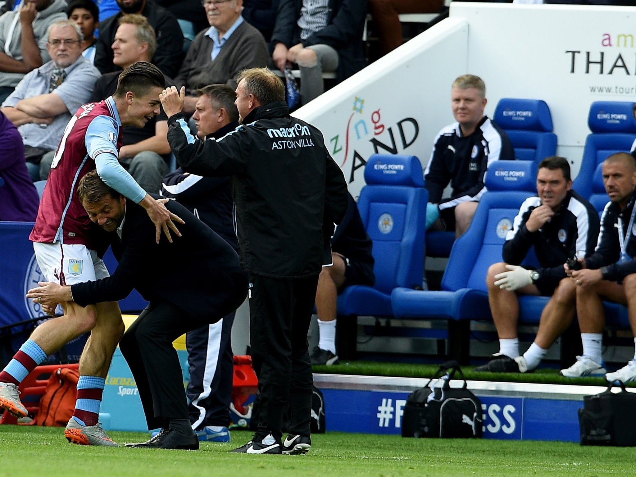 Villa manager picks up Jack Grealish in celebration after his goal