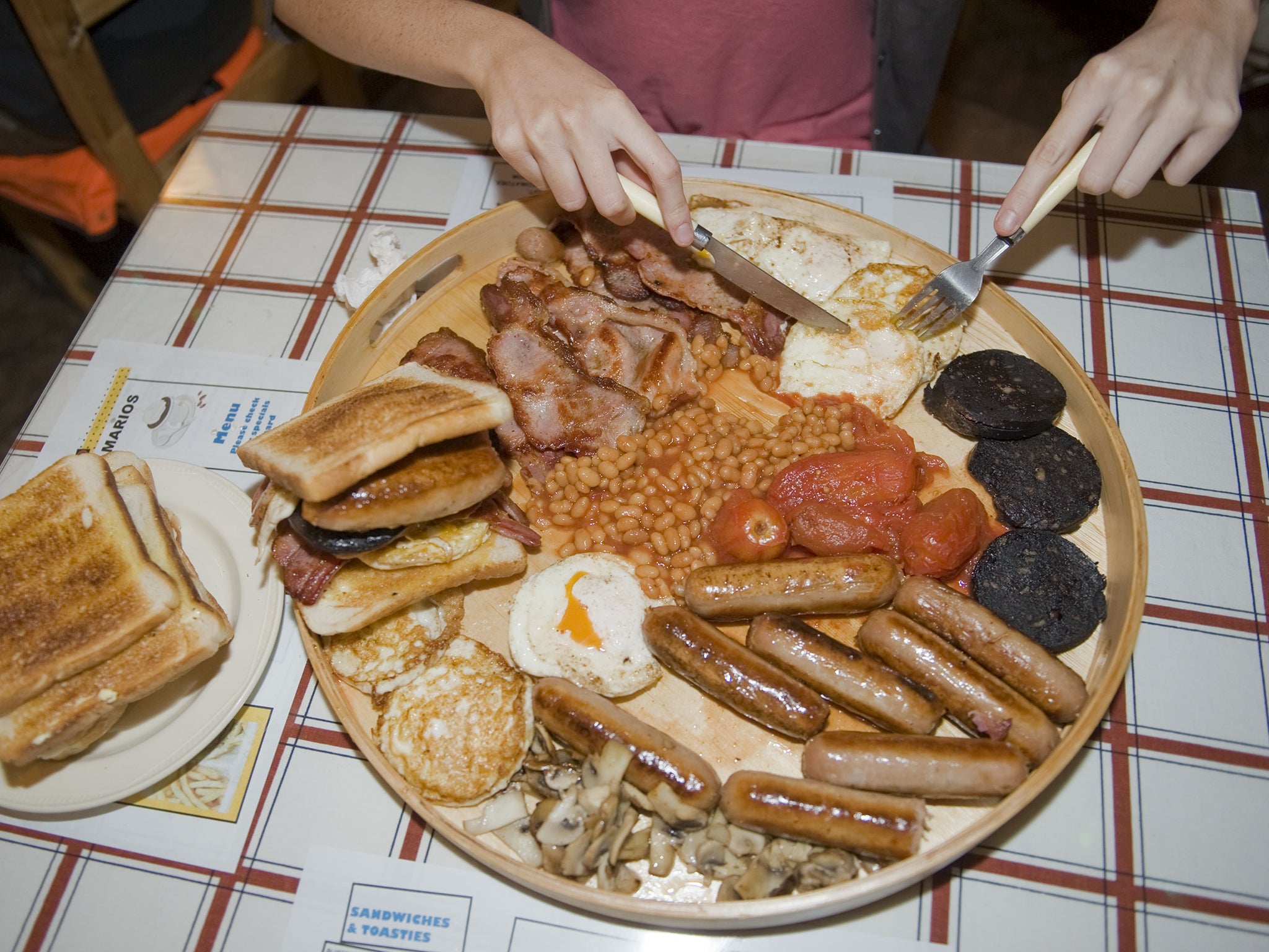 large plate under dinner plate