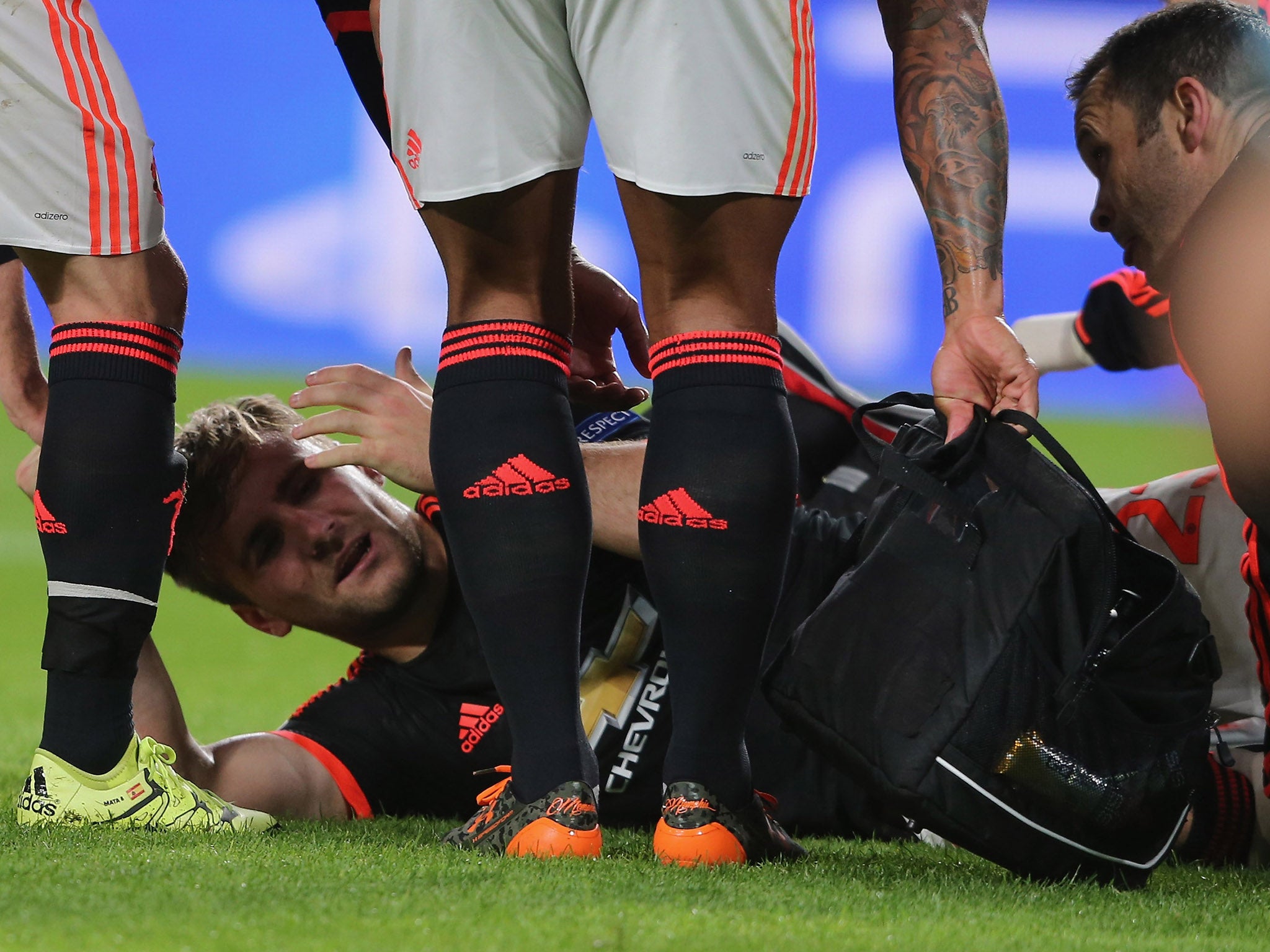 Luke Shaw receives treatment for his double fracture