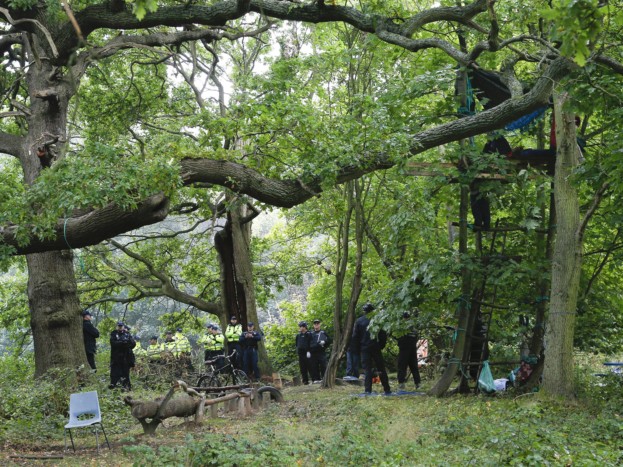 Police target members of the forest community in a treehouse in Runnymede, where King John signed Magna Carta
