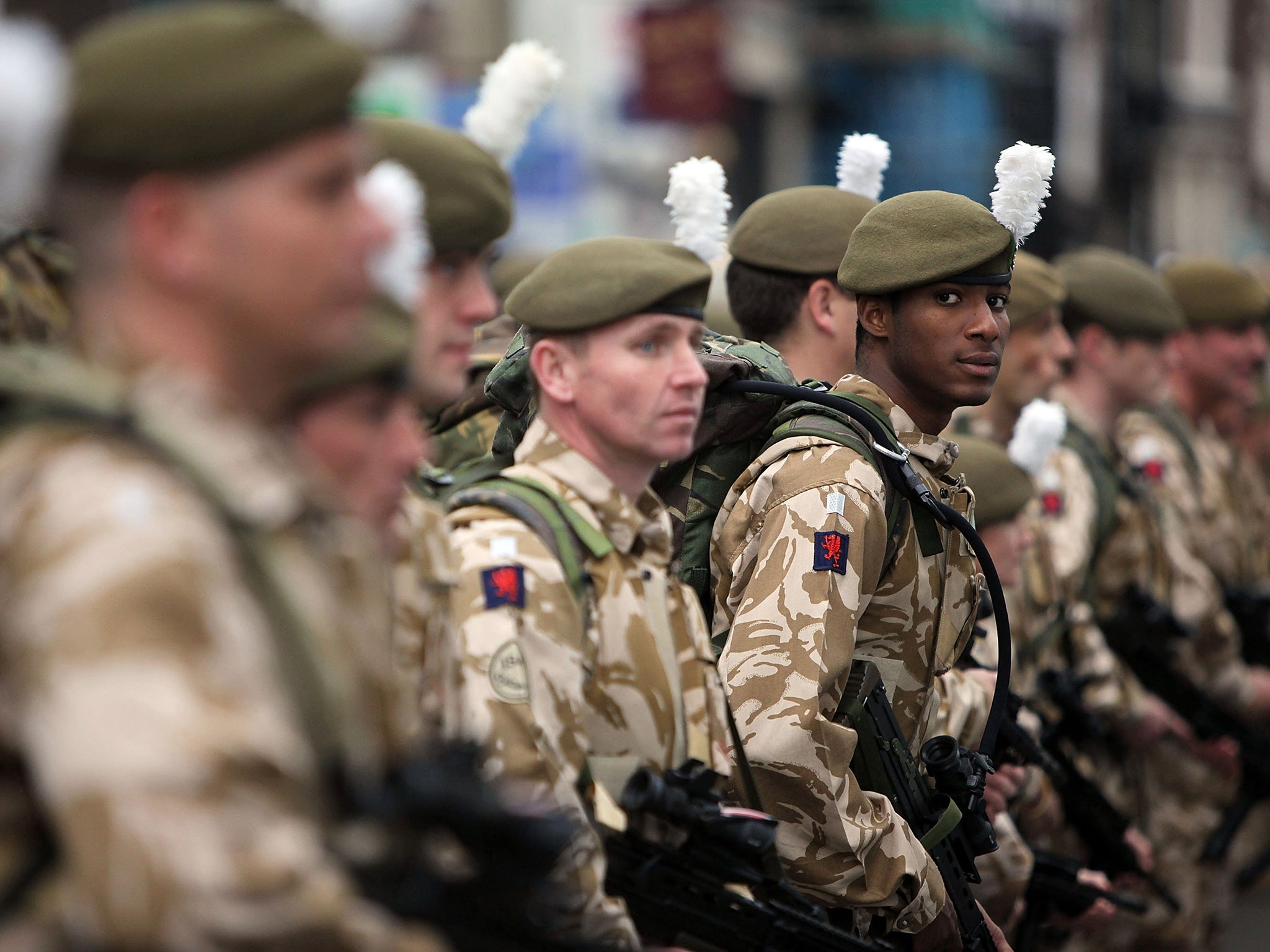 Credit unions can help stop military becoming prey of payday lenders