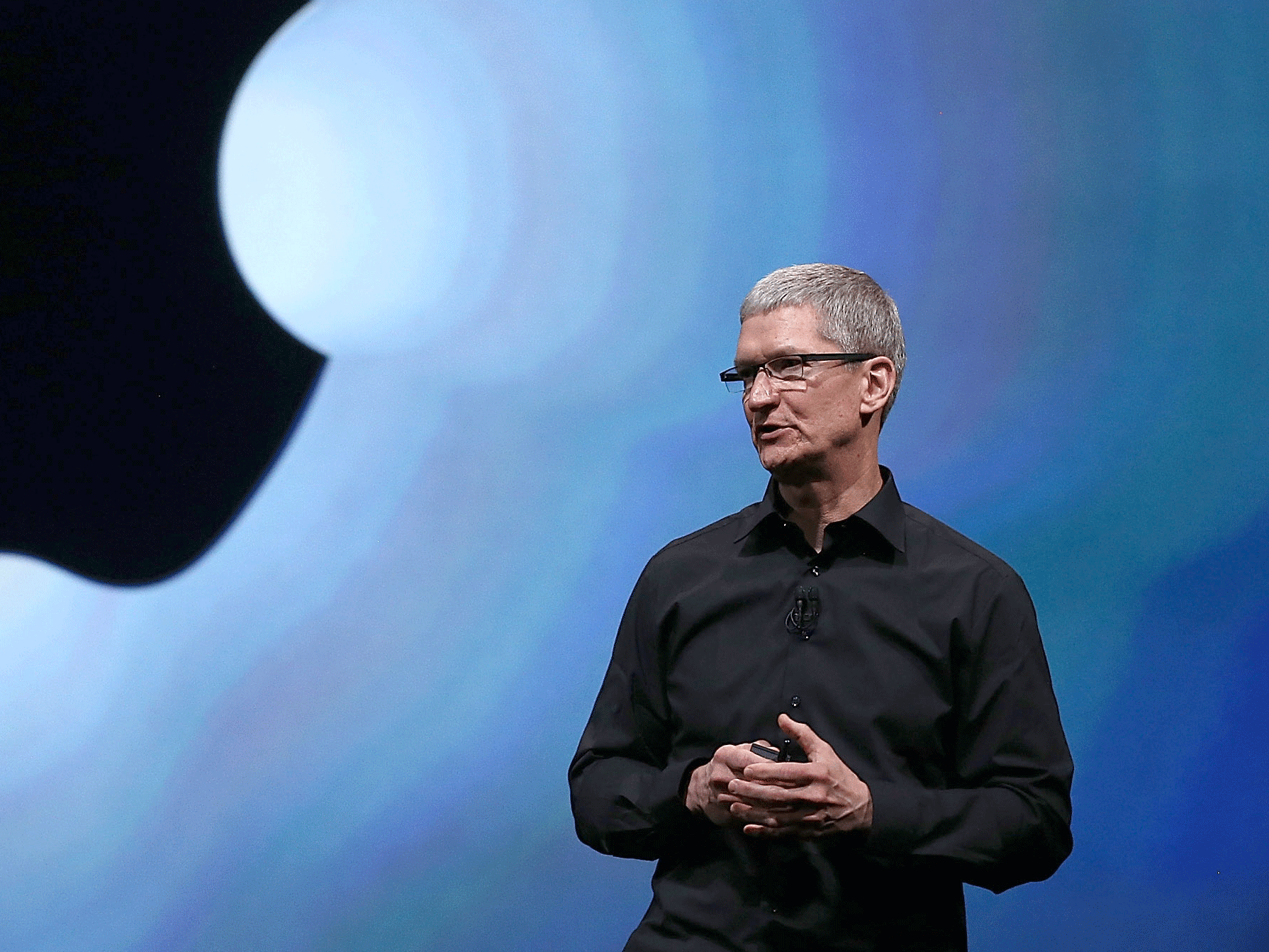 Tim Cook announced that his company will match and double all its employees' donations to organisations providing humanitarian aid in the refugee crisis