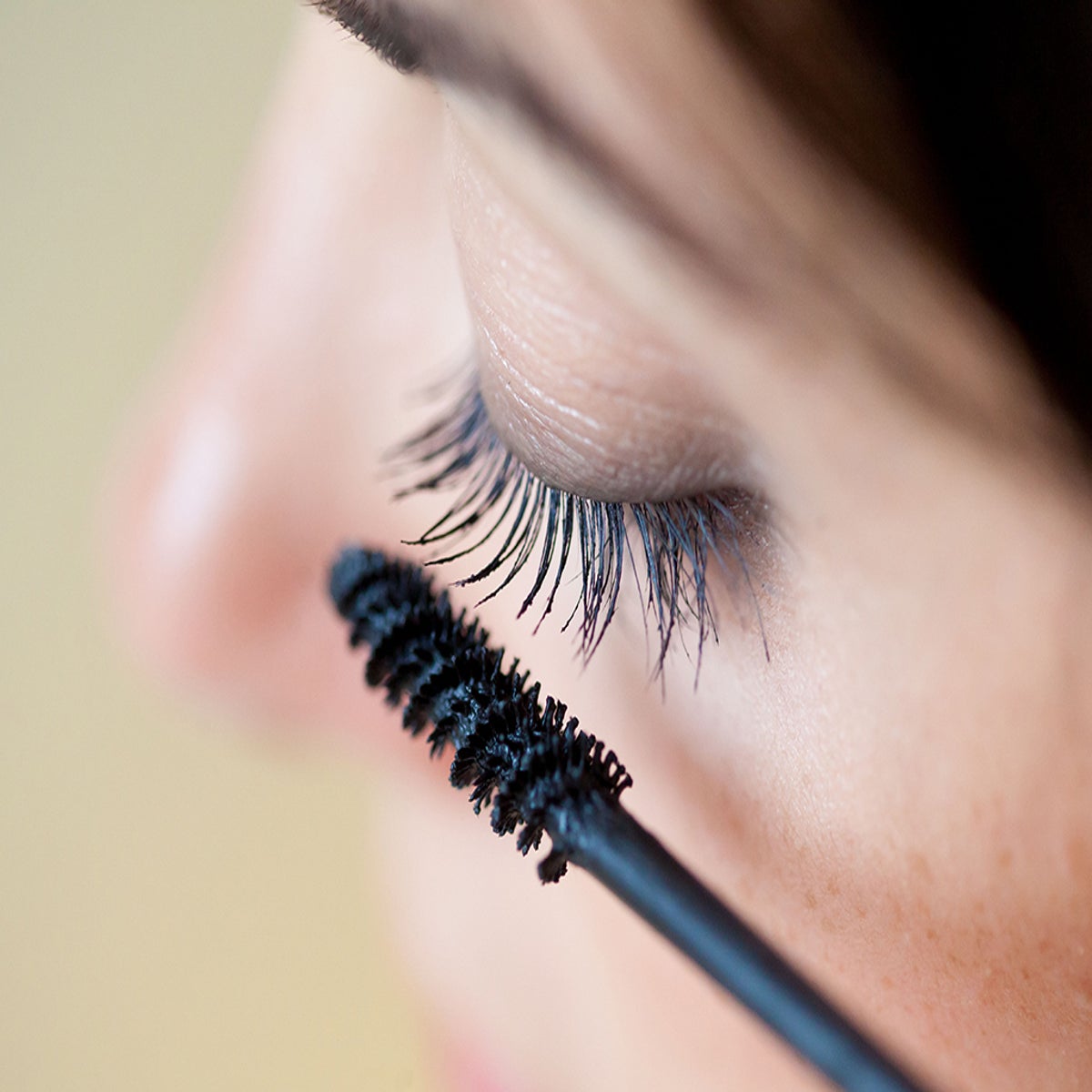 7 ways make-up can harm eyes | The Independent |