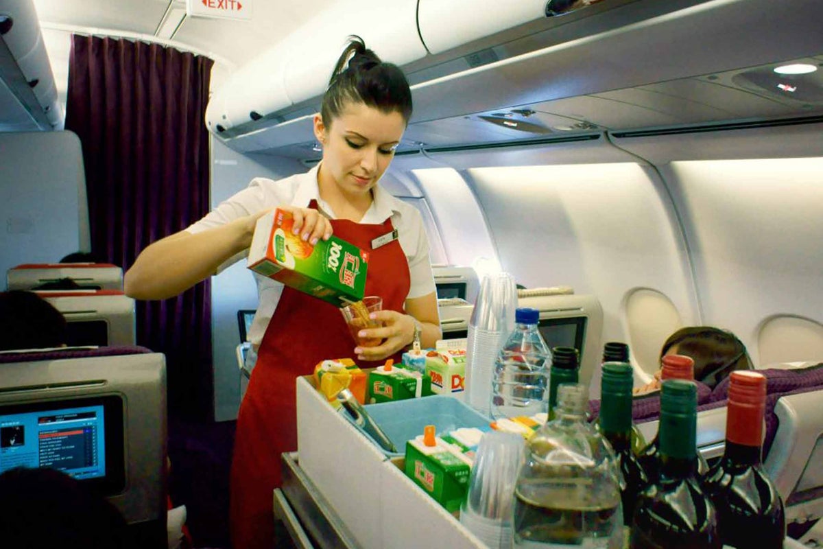 How to enjoy in-flight catering: Eat little and often and stay hydrated ...