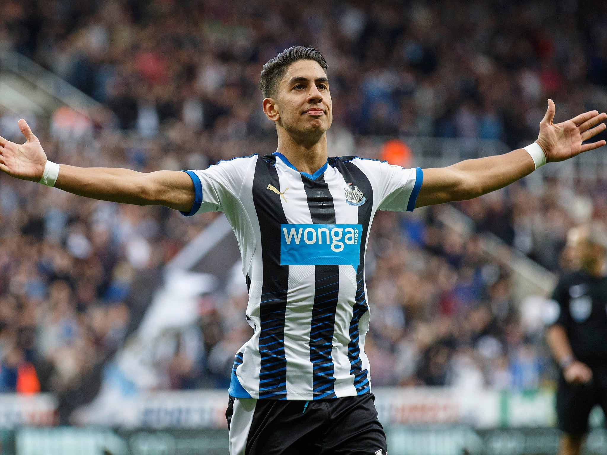 Ayoze Perez celebrates his opener