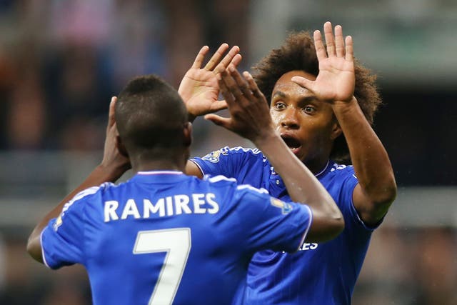 Ramires celebrates with Willian after Chelsea's equaliser