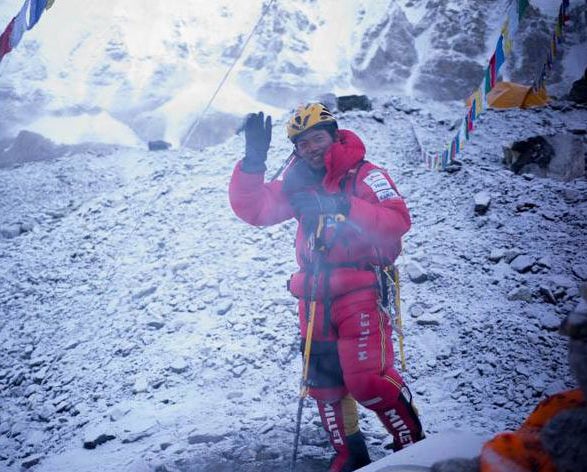 Nobukazu Kuriki lost all of his fingers and one of his thumbs to frostbite on an earlier attempt to climb Everest in 2012