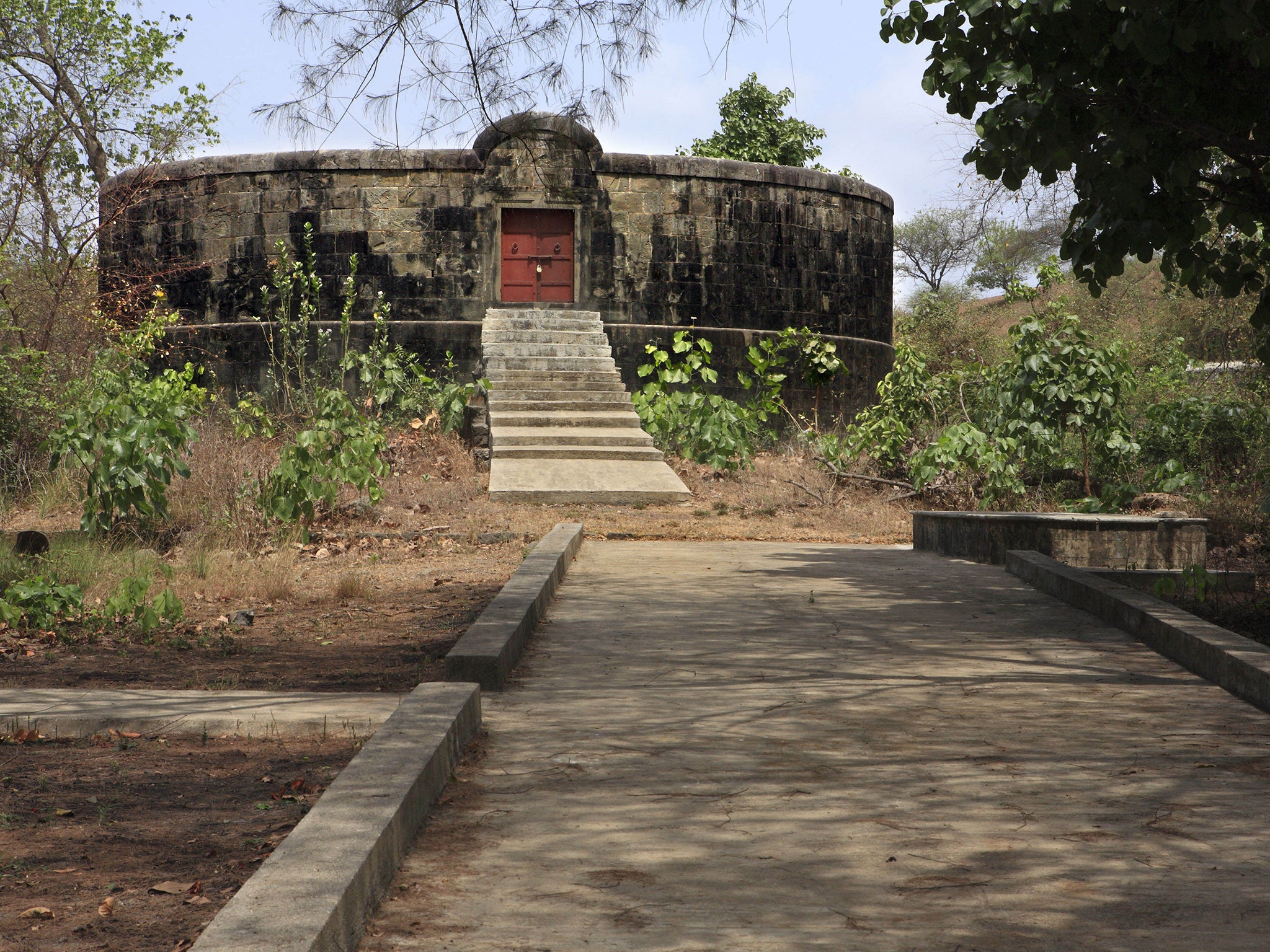 The Dakhma (or the Tower of Silence ) in Gujarat is where the Parsi community dispose of their dead. The Parsi neither burn or bury their dead but feed the bodies to vultures