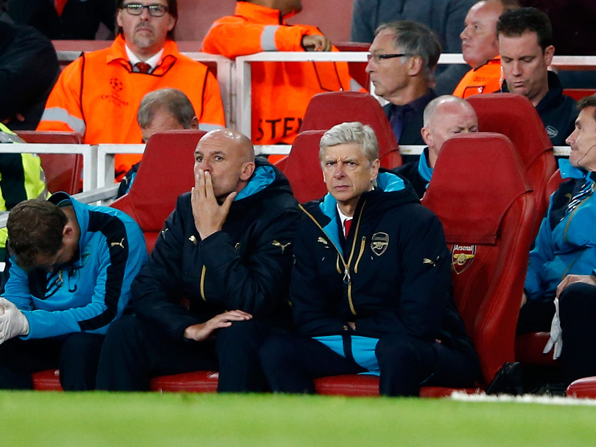 Arsene Wenger looks on during Arsenal's defeat to Olympiakos