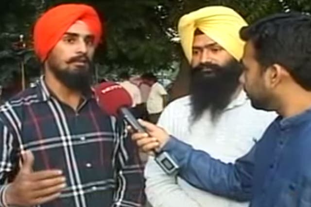 Inderpal Singh and Kanwaljit Singh removed their turbans to save four teenagers.