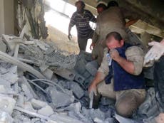 John McCain 'confirms' Russian air strikes hit US-backed rebels