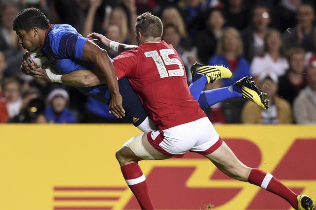 Wesley Fofana scores the opening try in France#s 41-18 win over Canada