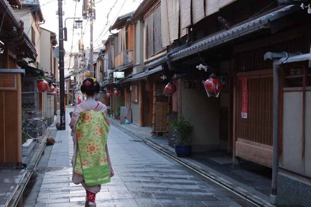 Memoirs of a geisha: experience traditional culture