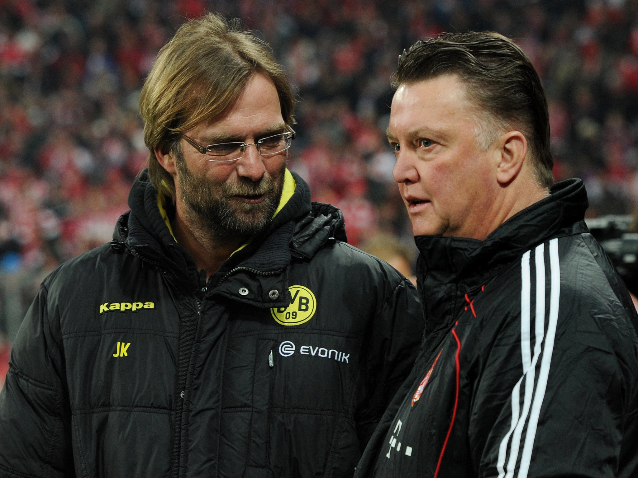 Klopp and Van Gaal before Dortmund's 3-1 away victory over Bayern in 2011