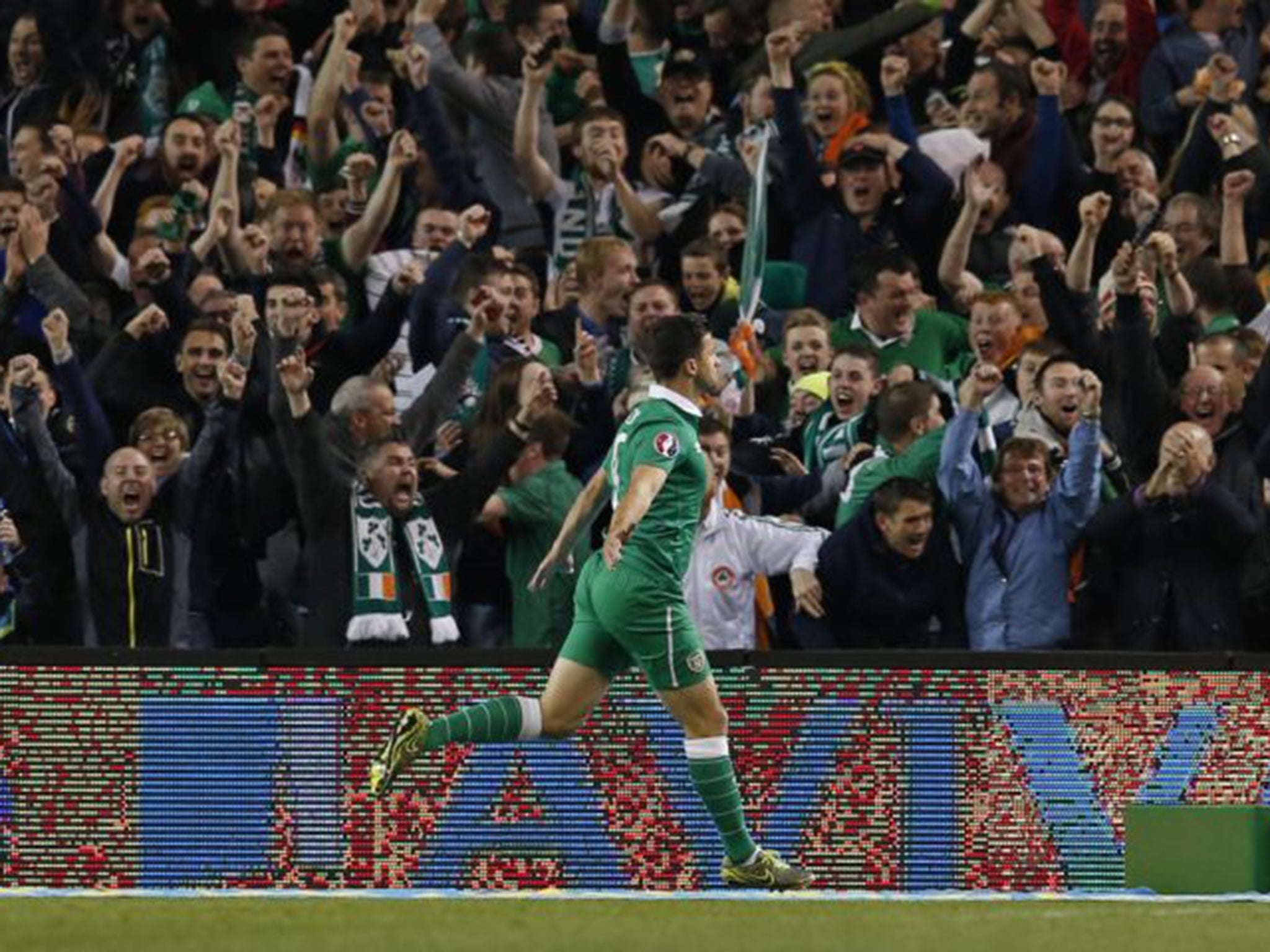 Shane Long celebrates scoring the Republic’s winner with 20 minutes to go on Thursday night