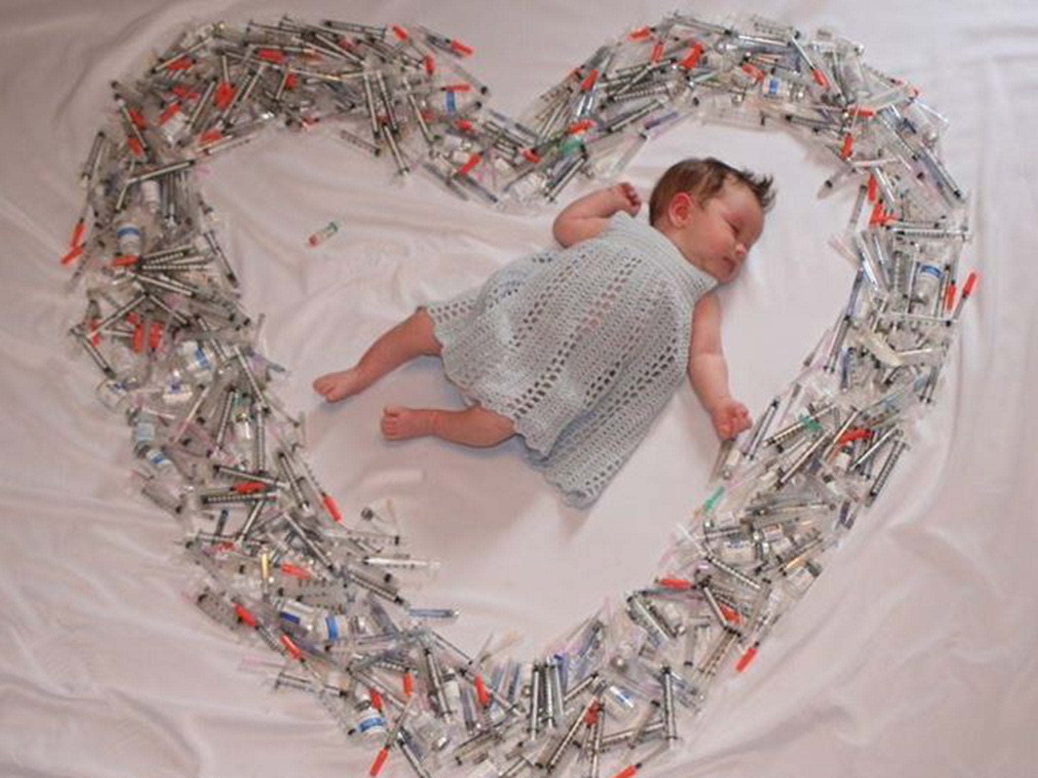 mum-s-picture-of-ivf-baby-surrounded-by-syringes-goes-viral-the