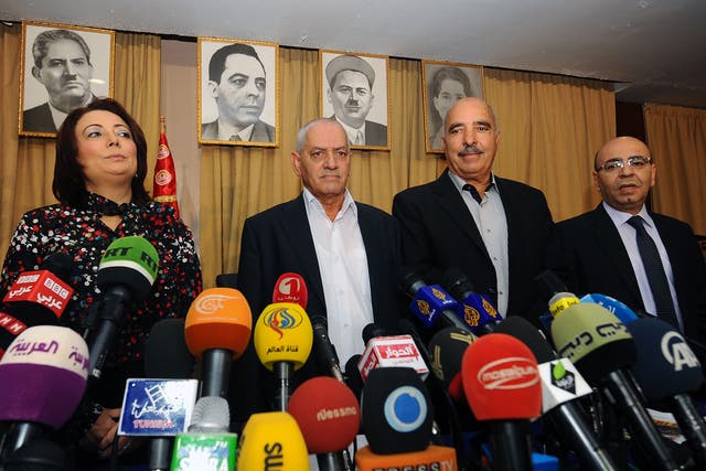 Tunisian national dialogue mediators won the 2015 Nobel Peace Prize, the Norwegian Nobel Commitee announced on 9 October  2015