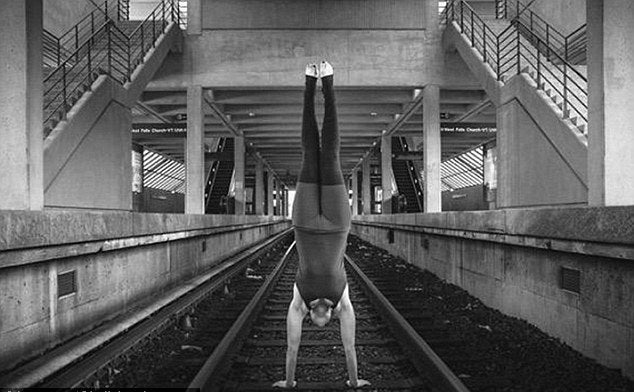 
Instagram - @hollybentley_yoga 