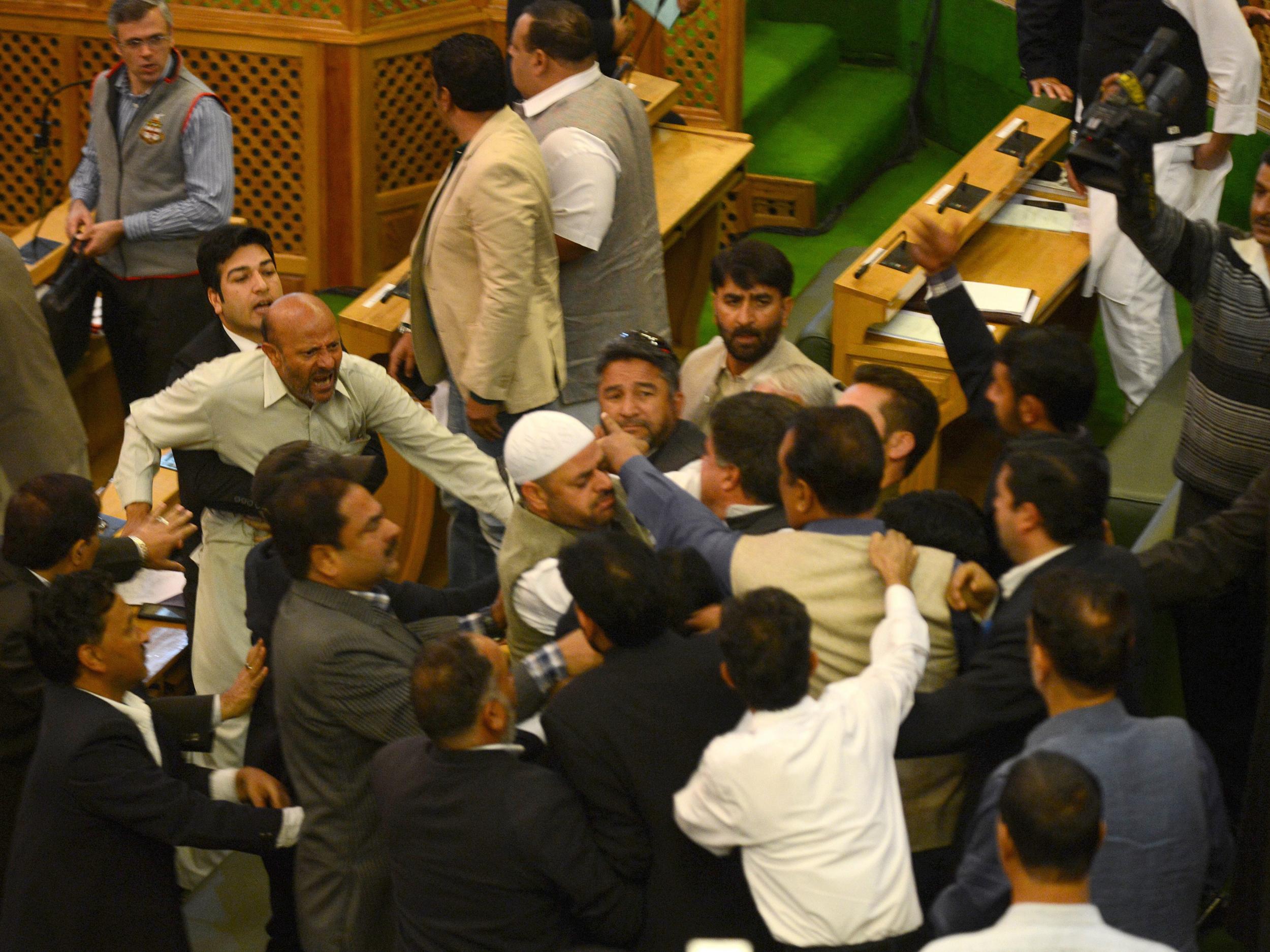 Fight breaks out in Kashmiri State Assembly after independent politician admits serving beef