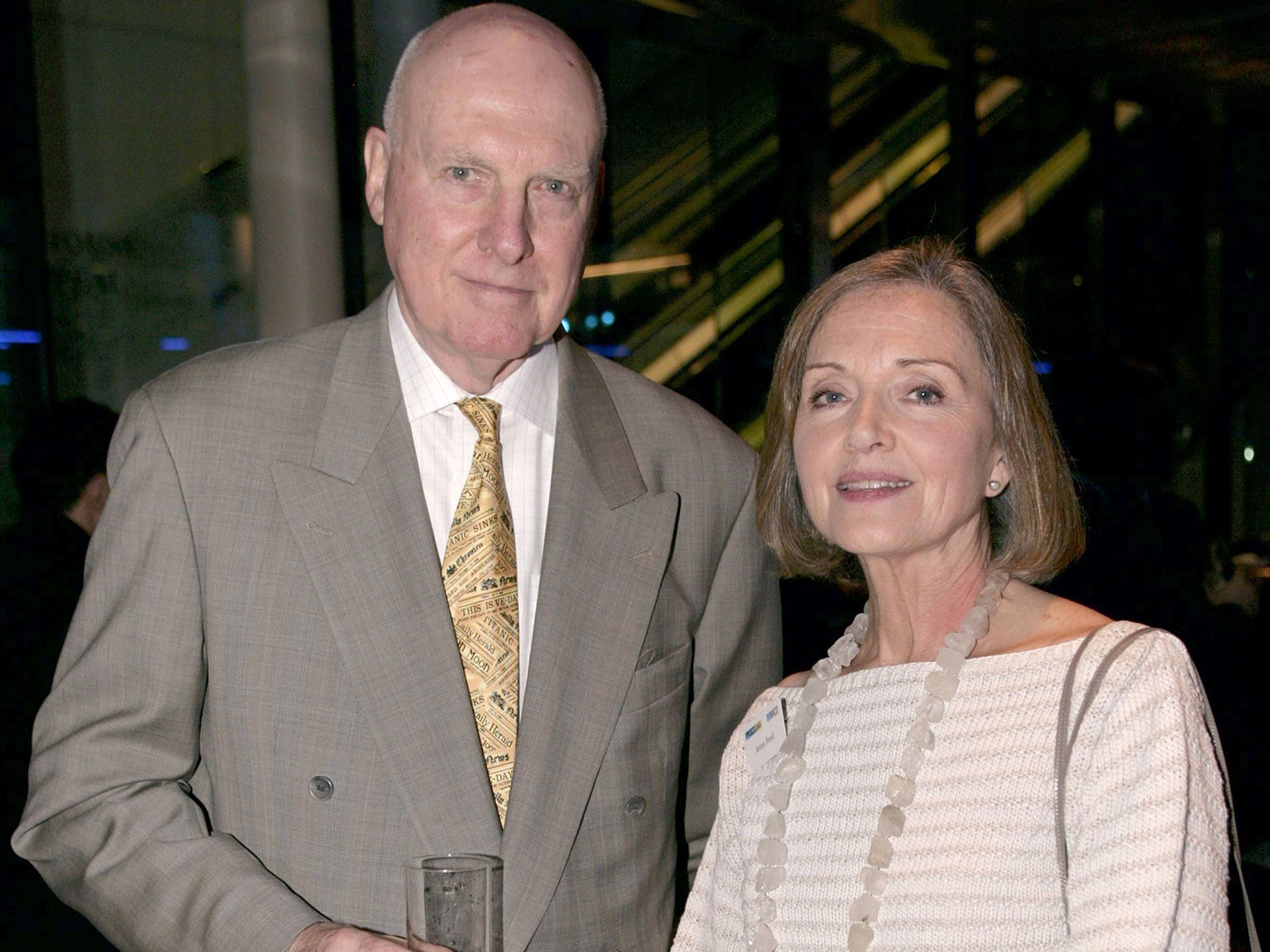 Gordon Honeycombe with newsreader Anna Ford in 2005