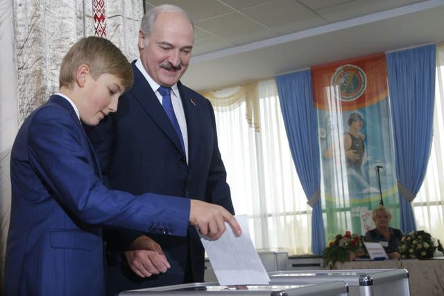 Alexander Lukashenko: Last dictator of Europe wins Belarus election