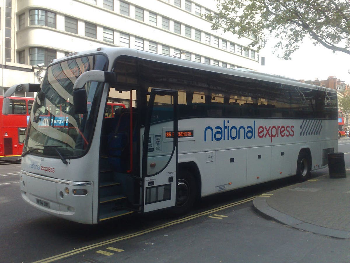Express bus красная ул 131 фото A National Express driver who crashed into a police car had 10 previous driving 