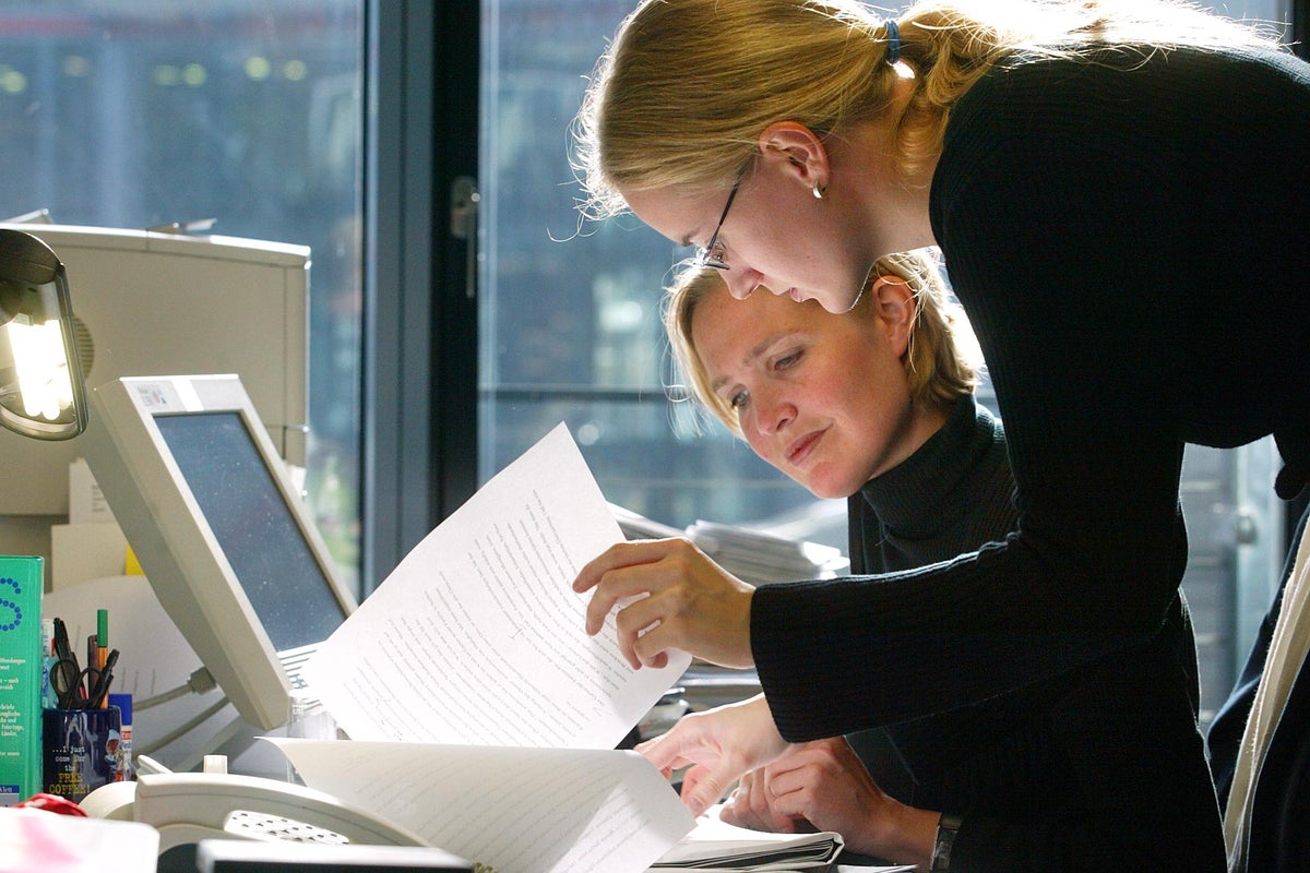 Women more likely to achieve professional success when surrounded by ...