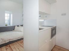 'Snooker table-sized flat' available to rent in London