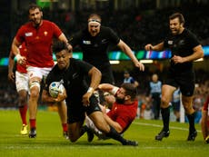 Who scored the perfect 10 for sensational All Blacks?