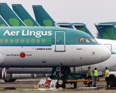 Aer Lingus passenger dies after 'biting another passenger'