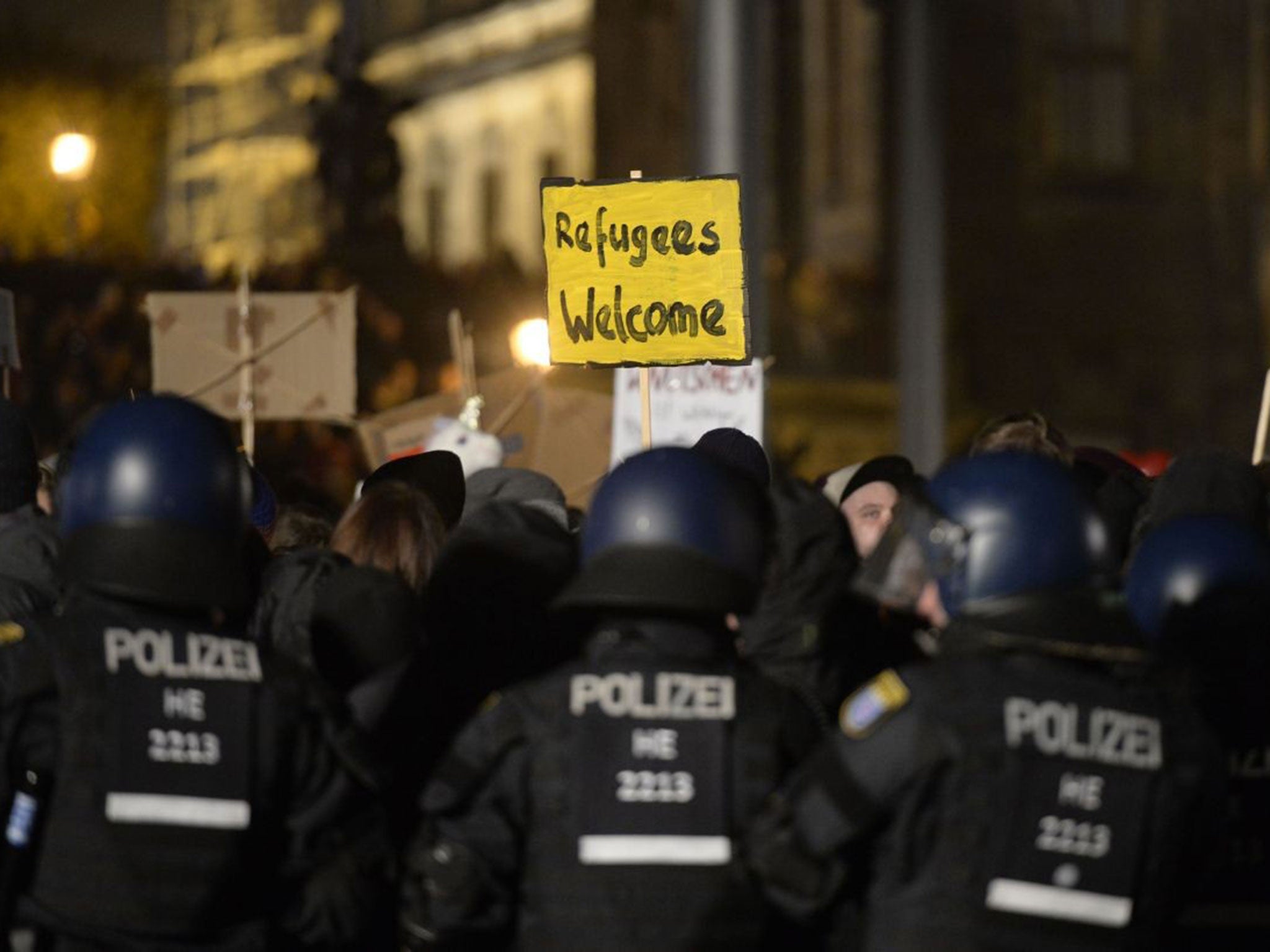 Police separated around 20,000 Pegida supporters and 14,000 counter-demonstrators in Dresden